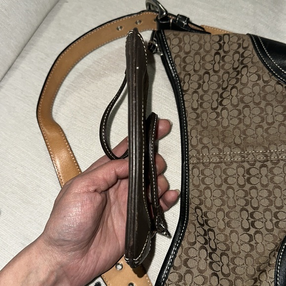 Coach Brown small signature hobo bag and wristlet 💕 vintage - Picture 10 of 16